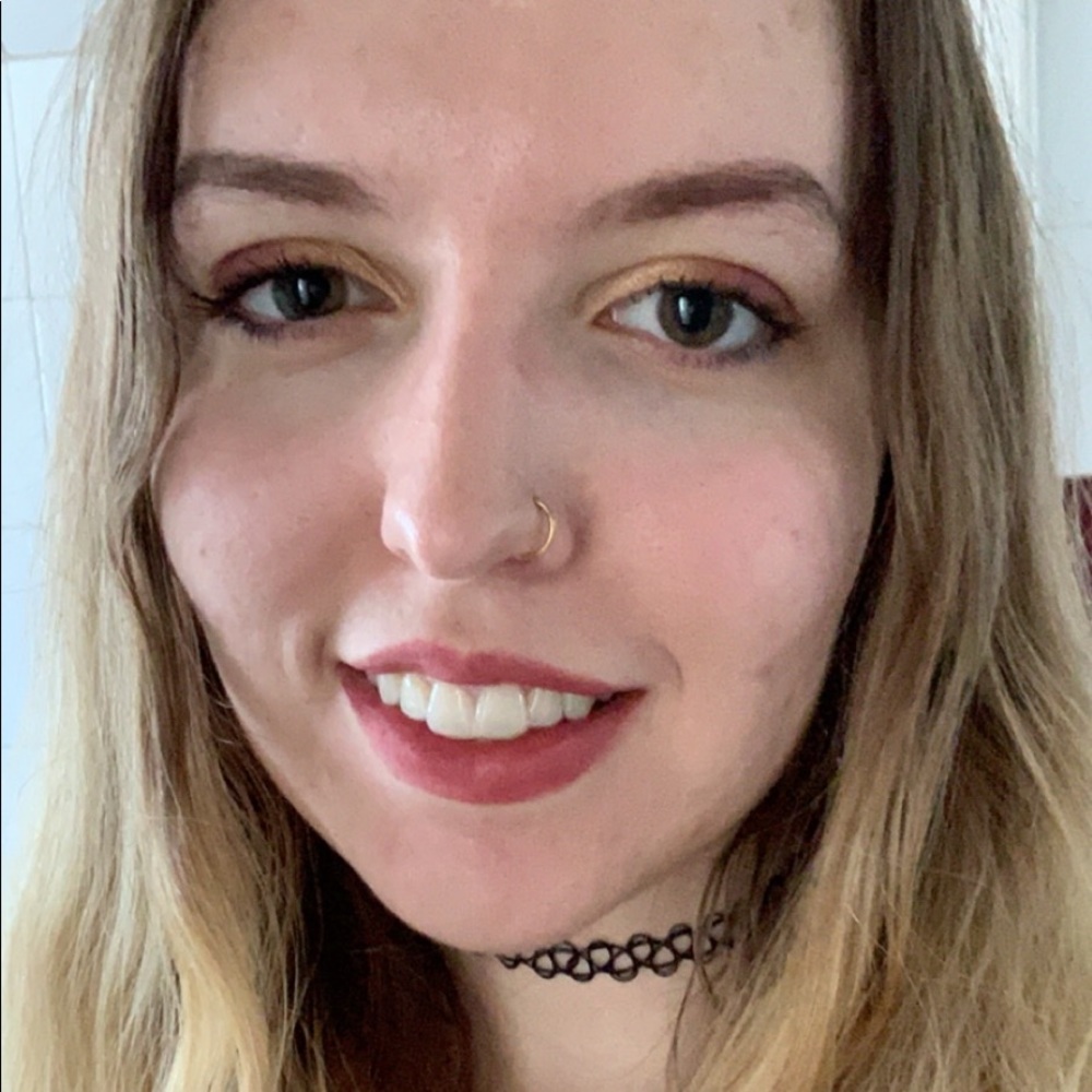 Meet your Posher, Gabriella